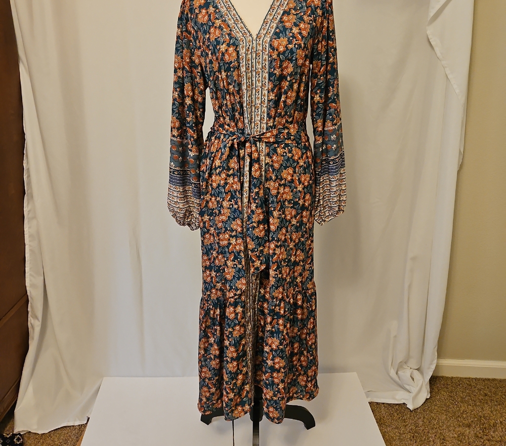 Mila Mae Floral Midi Dress with Belt, S